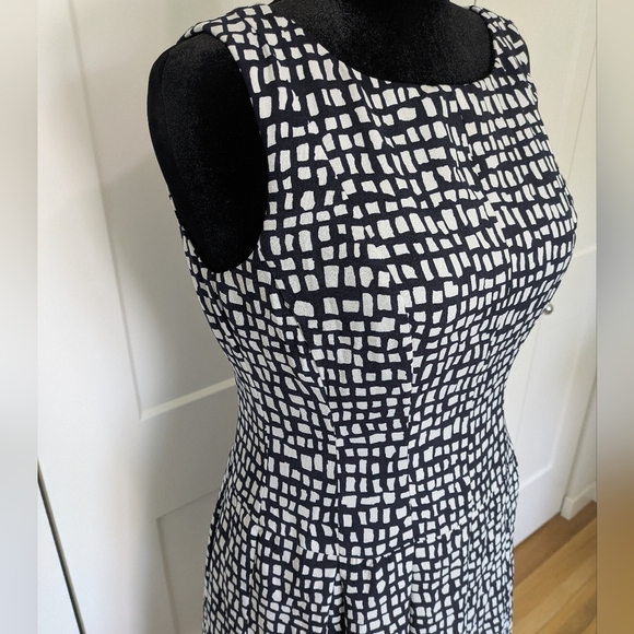 Lauren Ralph Lauren Mini Black White Sleeveless Fit And Flare Dress, Size 10 - Picture 6 of 10